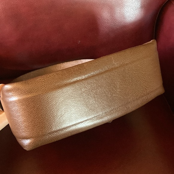 Luxury Handbag - Picture 8 of 15